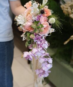 Hoa cưới dáng thác đổ